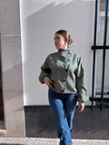 Chaqueta Corta  de Cuadros con Cuello Alto